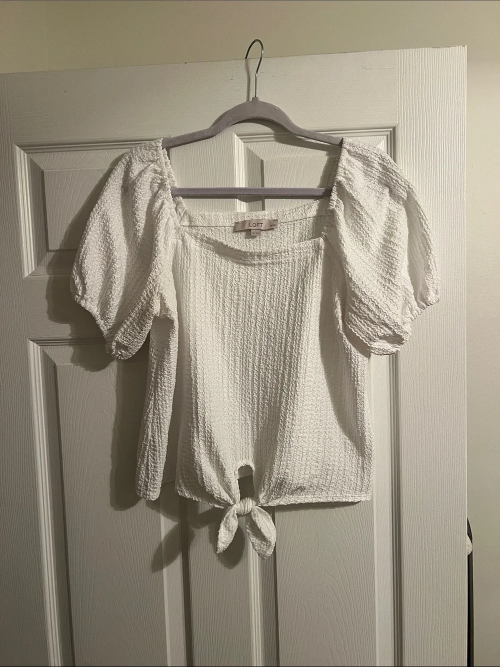 LOFT White Puff-Sleeve Tie-Hem Textured Blouse